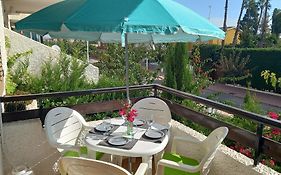 Apartment With Private Balcony